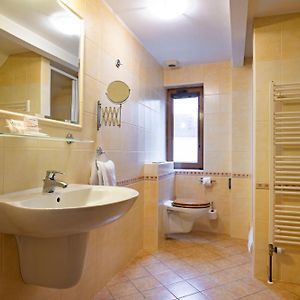 Deluxe Zimmer mit Kingsize-Bett